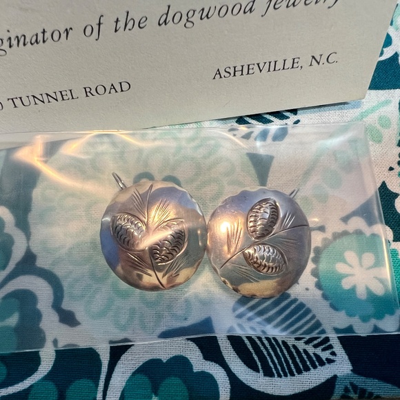 Stuart Nye Silver Pine Cone French Wire Earrings - Picture 5 of 8